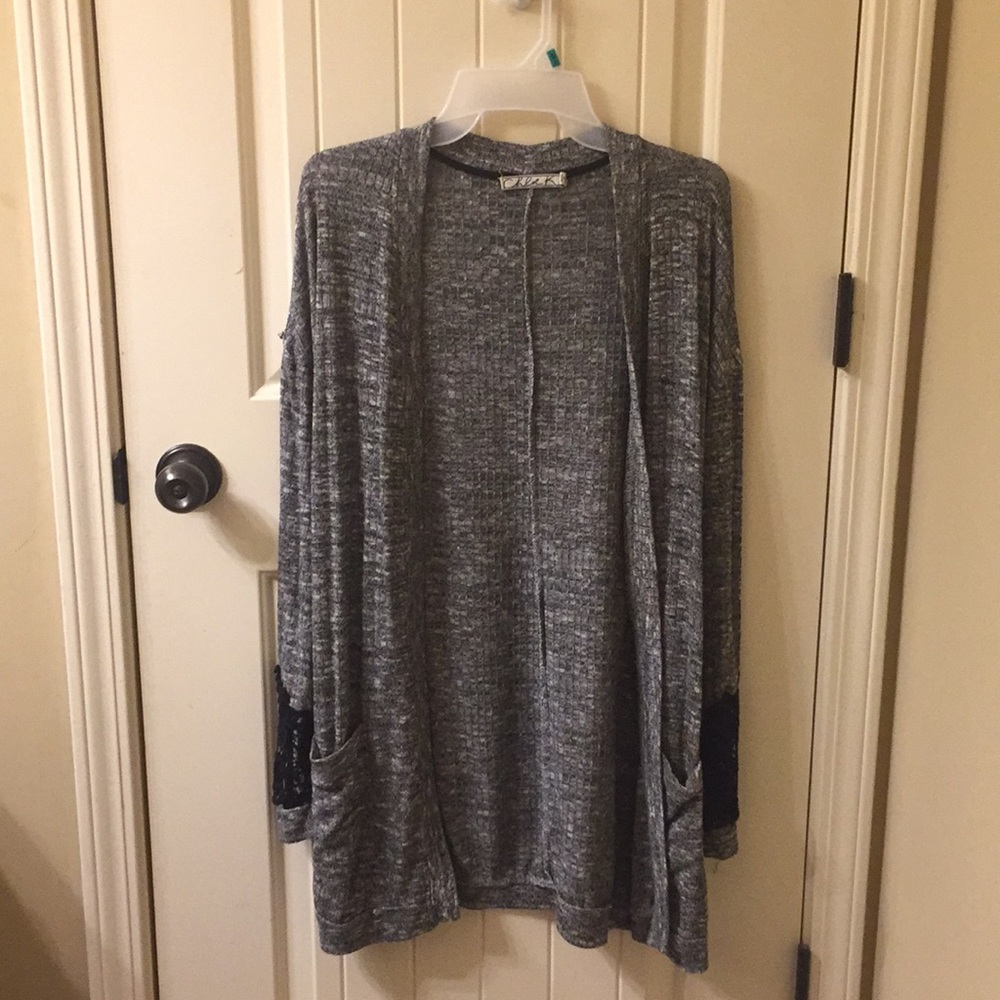 Cardigan - Picture 2 of 6